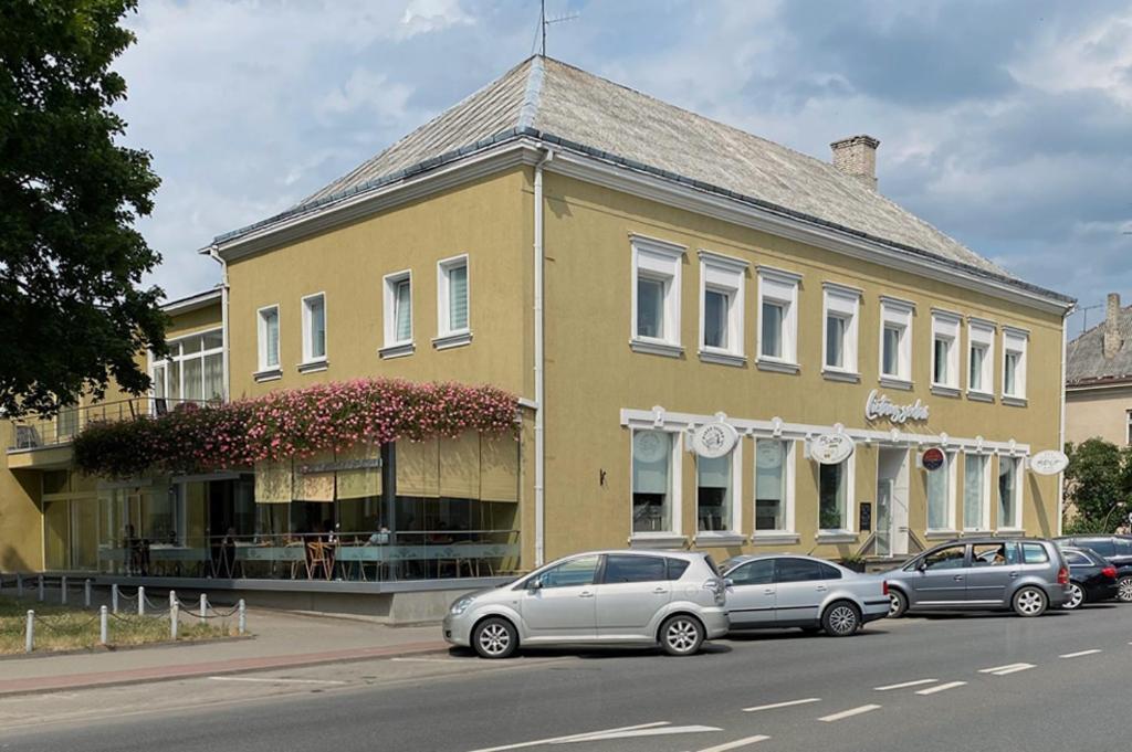 Brut Wine Hotel Zarasai Eksteriør billede